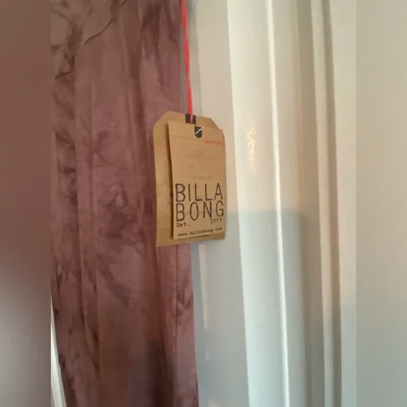 Billabong Tie-Dye Maxi Skirt in Mauve - Picture 3 of 11